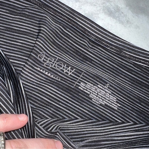 Nwt A Glow Maternity Leggings Size small Stretch Cropped Pull On Belly Panel - Picture 4 of 4